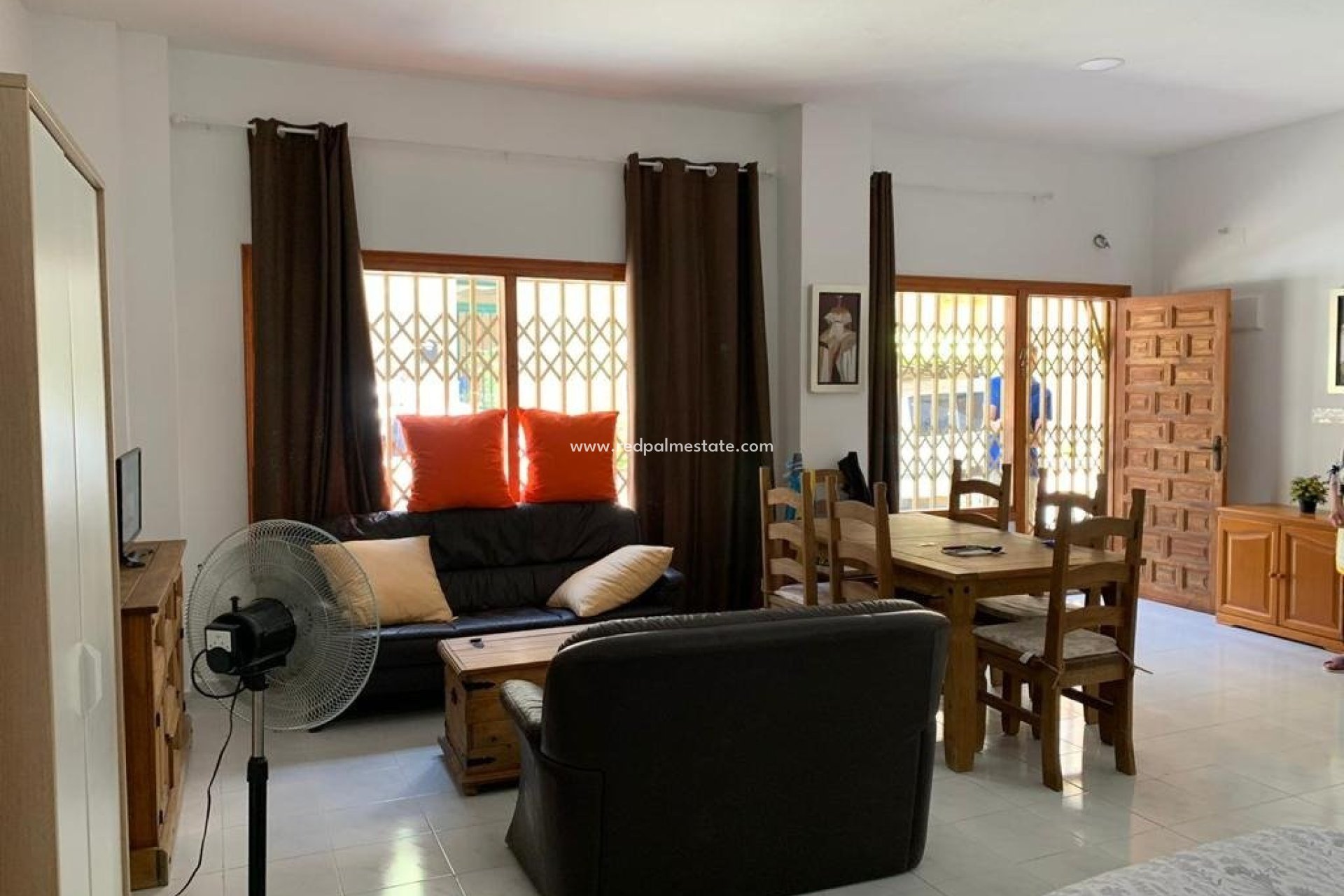 Resale - Apartments -
Torrevieja - Playa de los Locos