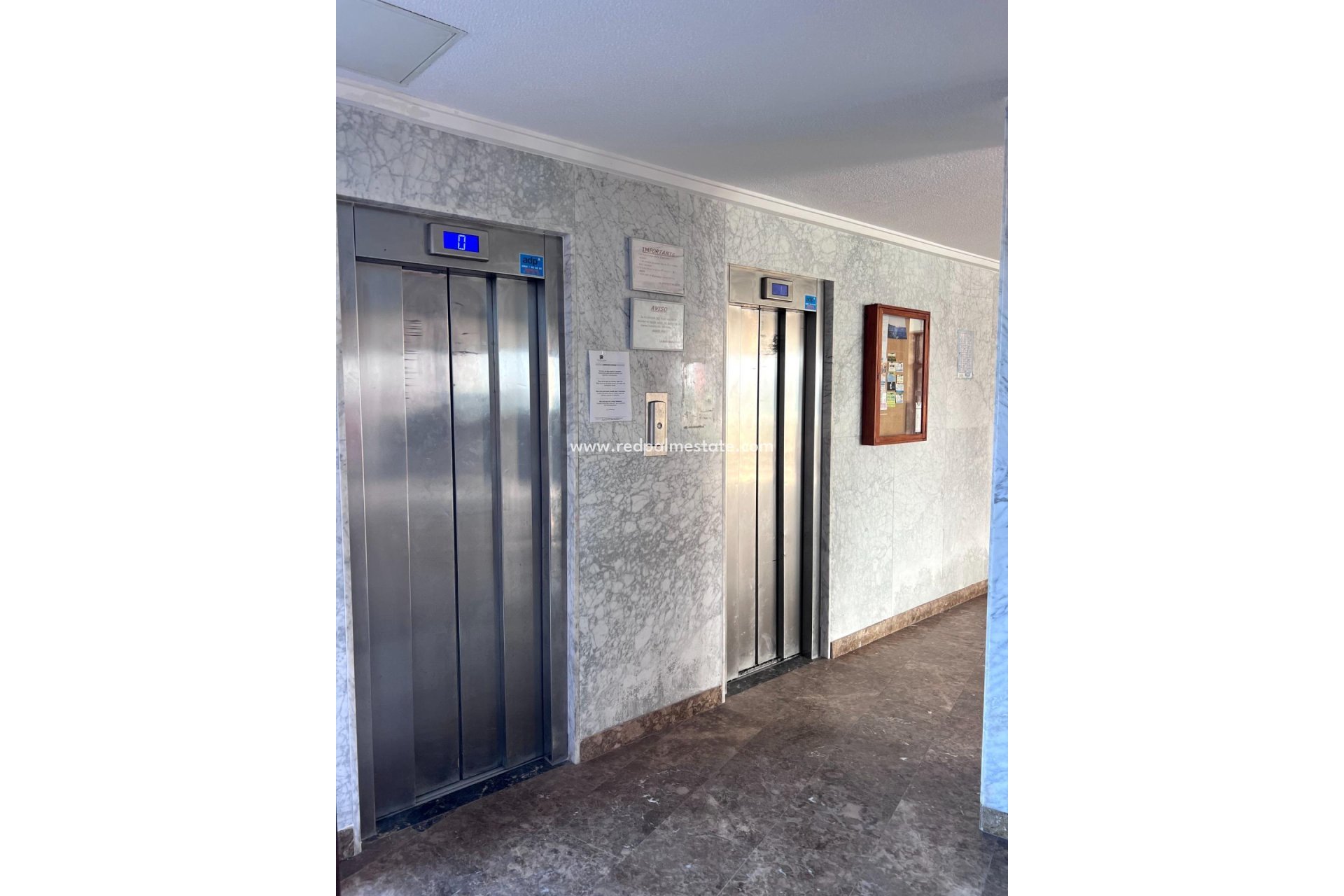 Resale - Apartments -
Torrevieja - Playa de los Locos