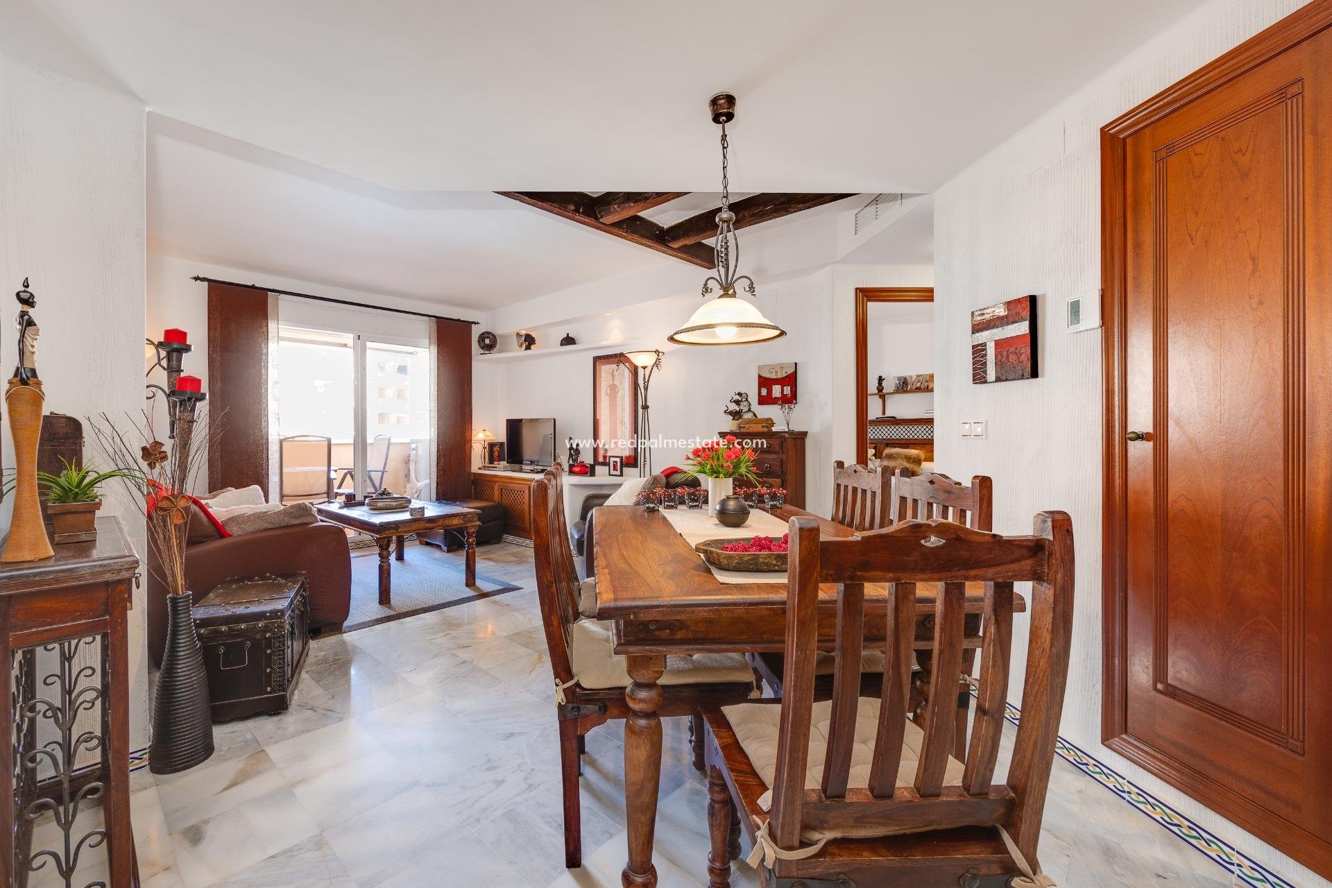 Resale - Apartments -
Torrevieja - Playa de los Locos