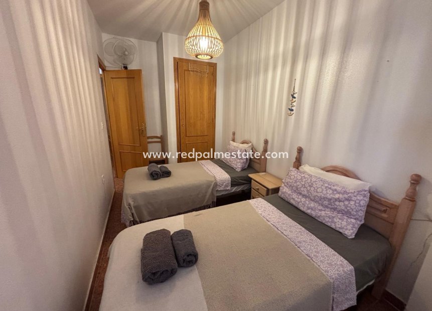 Resale - Apartments -
Torrevieja - Playa de los Locos