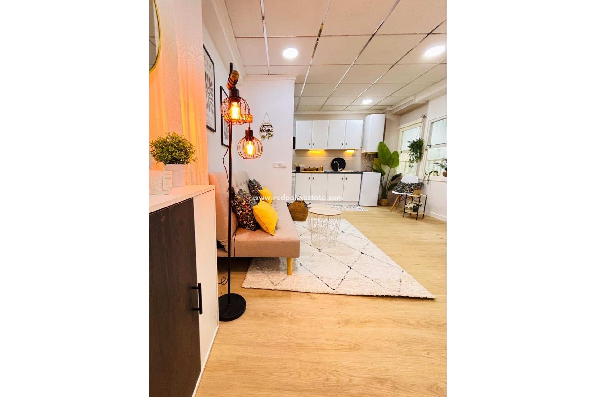 Resale - Apartments -
Torrevieja - Playa de los Locos