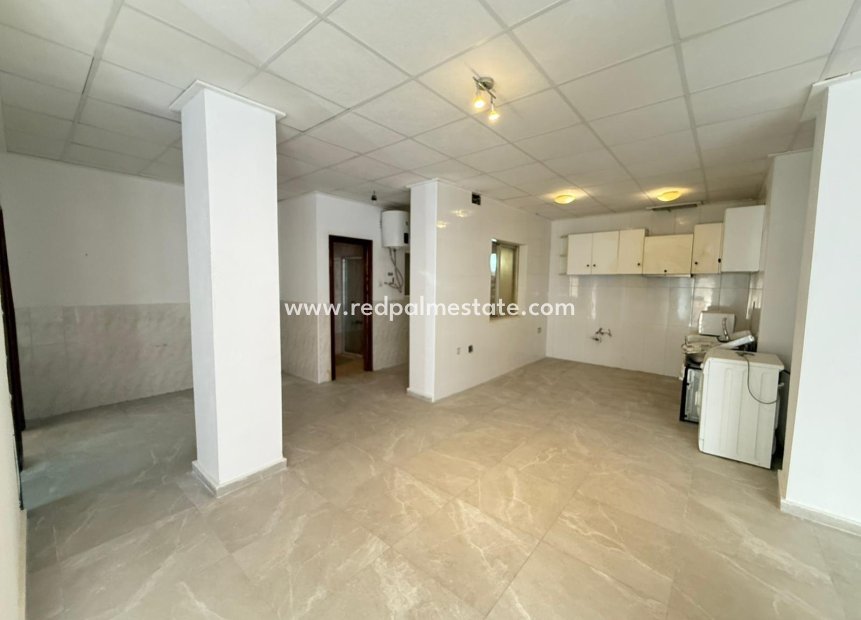 Resale - Apartments -
Torrevieja - Playa de los Locos