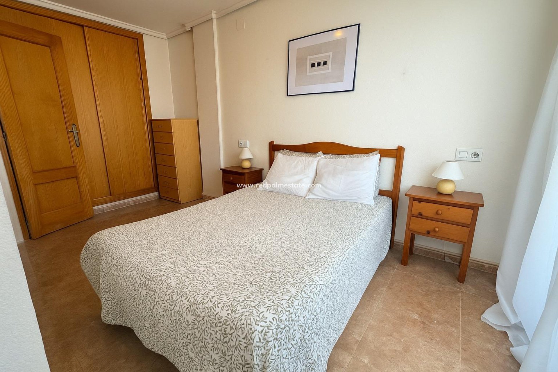 Resale - Apartments -
Torrevieja - Playa de los Locos