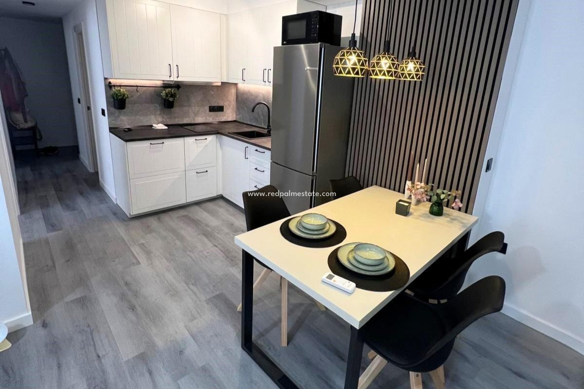 Resale - Apartments -
Torrevieja - Playa de los Locos