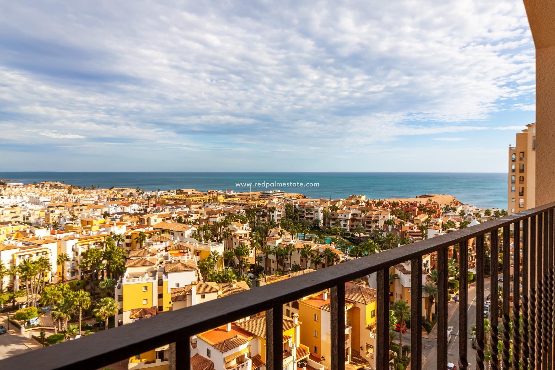 Resale - Apartments -
Torrevieja - Playa de los Locos