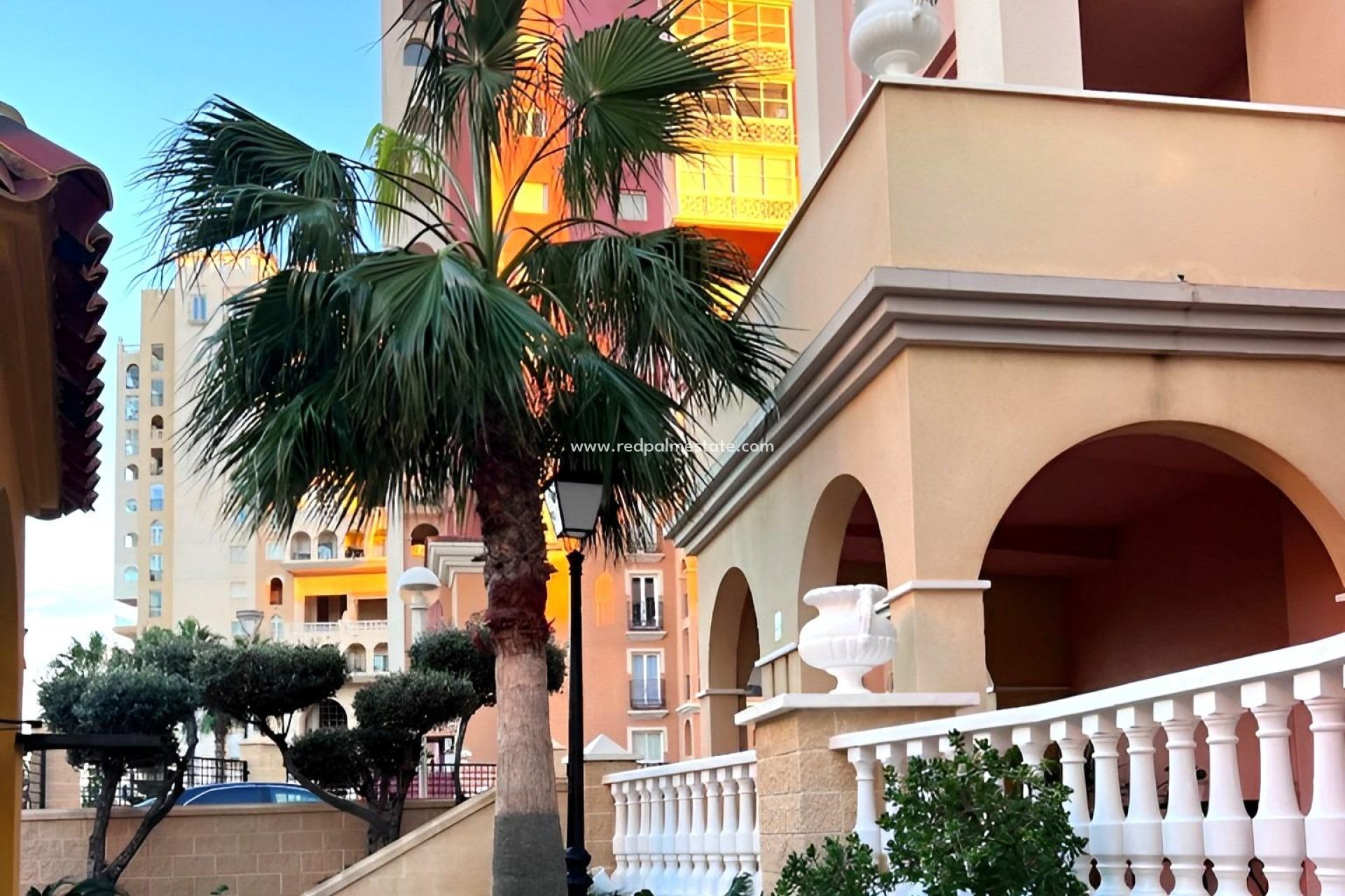 Resale - Apartments -
Torrevieja - Playa de los Locos