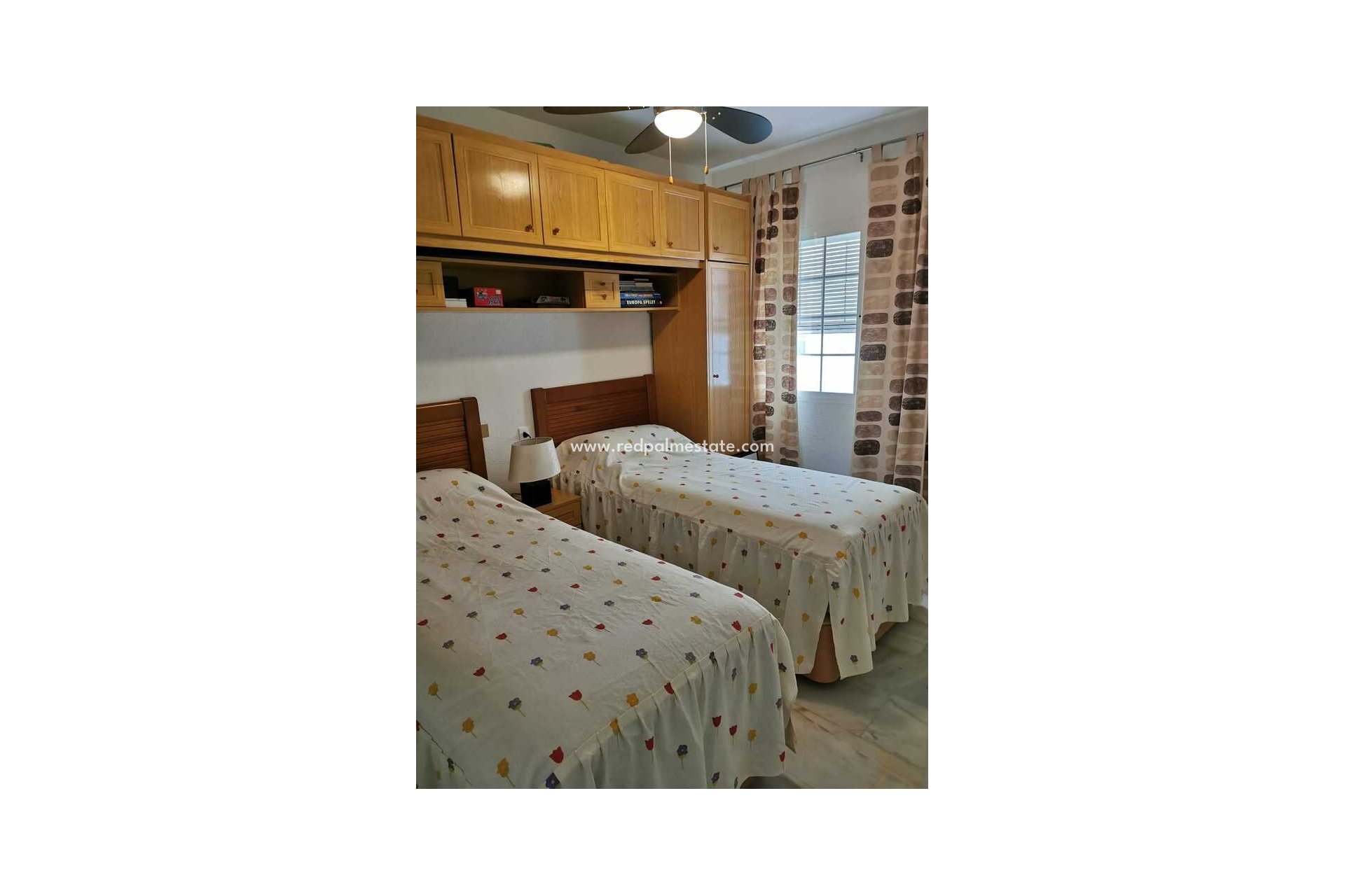 Resale - Apartments -
Torrevieja - Playa de los Locos