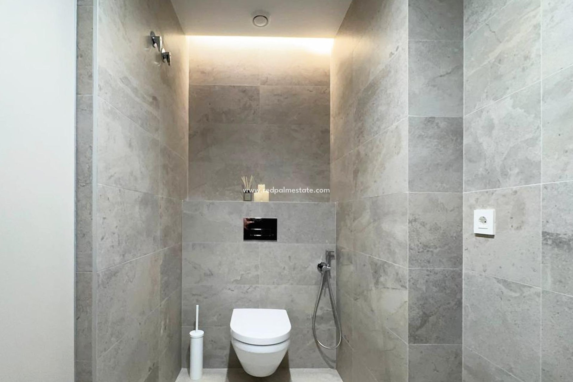 Resale - Apartments -
Torrevieja - Playa de los Locos