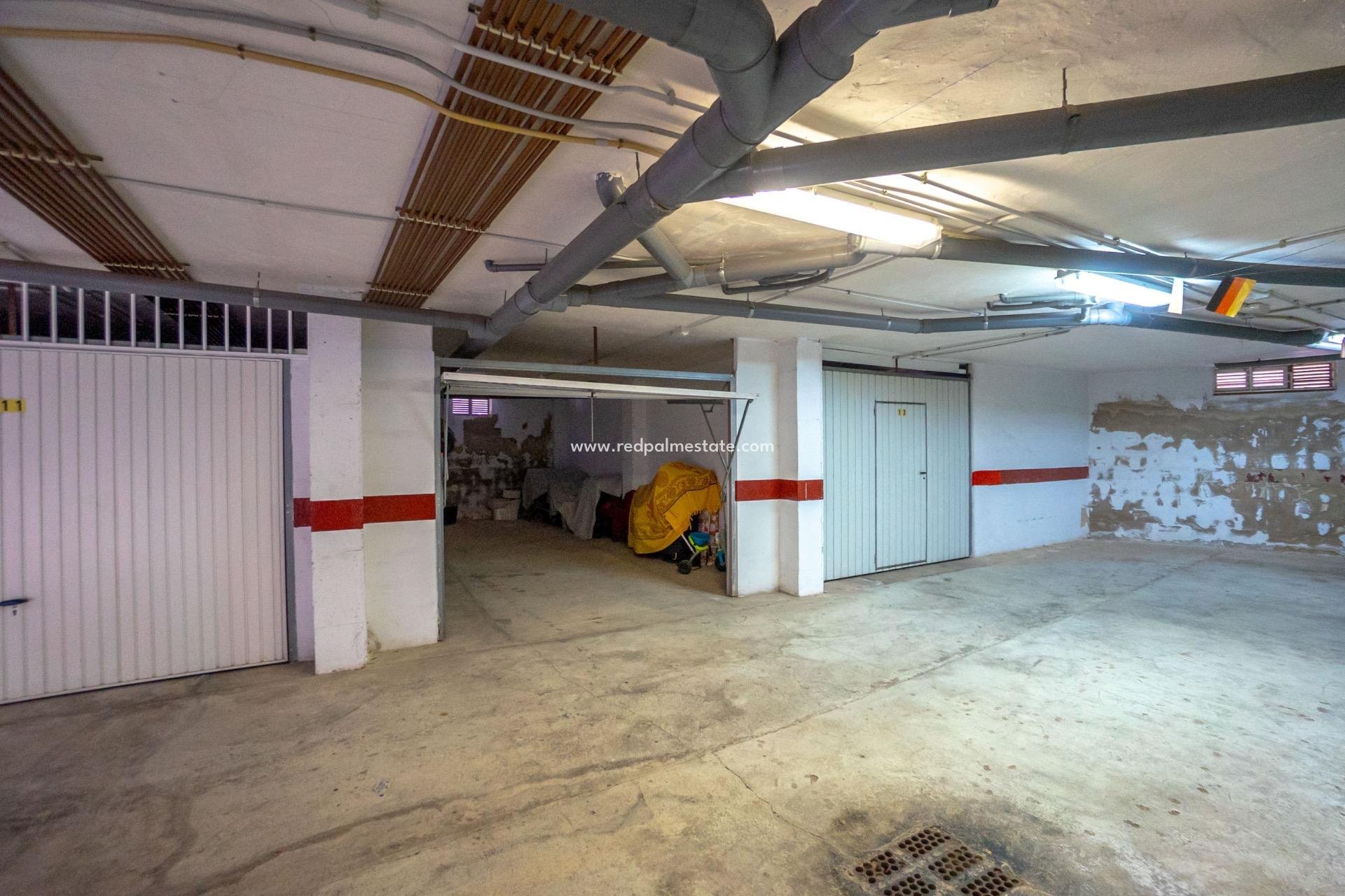 Resale - Apartments -
Torrevieja - Playa de los locos