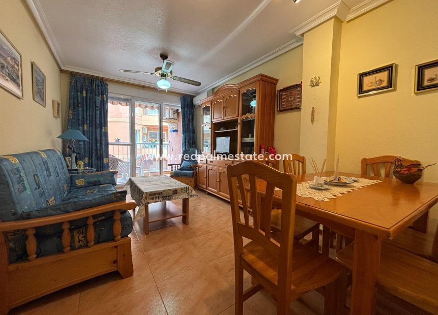 Resale - Apartments -
Torrevieja - Playa de los Locos