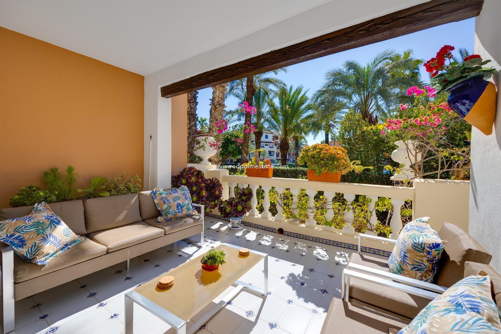 Resale - Apartments -
Torrevieja - Playa de los Locos