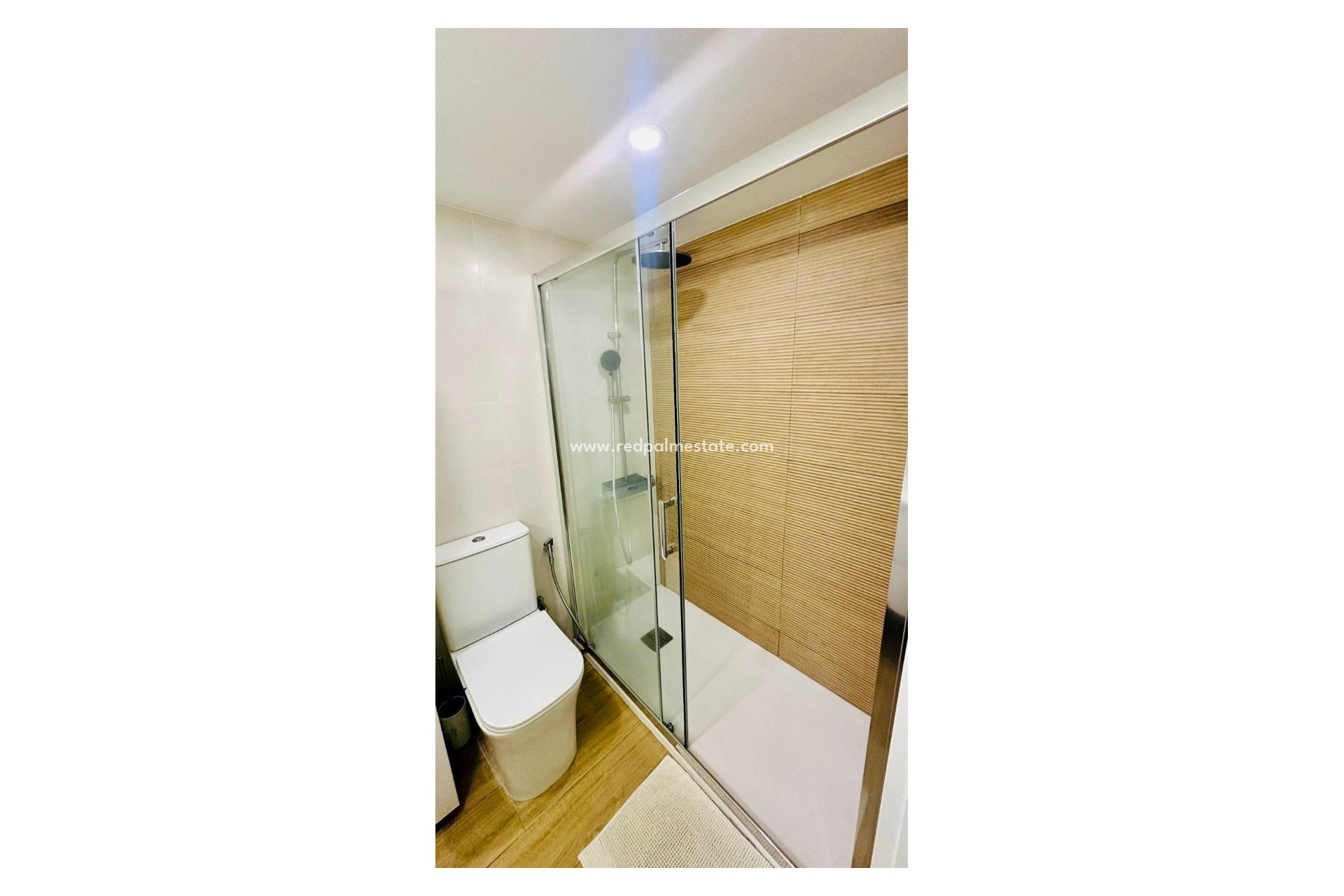 Resale - Apartments -
Torrevieja - Playa de los Locos