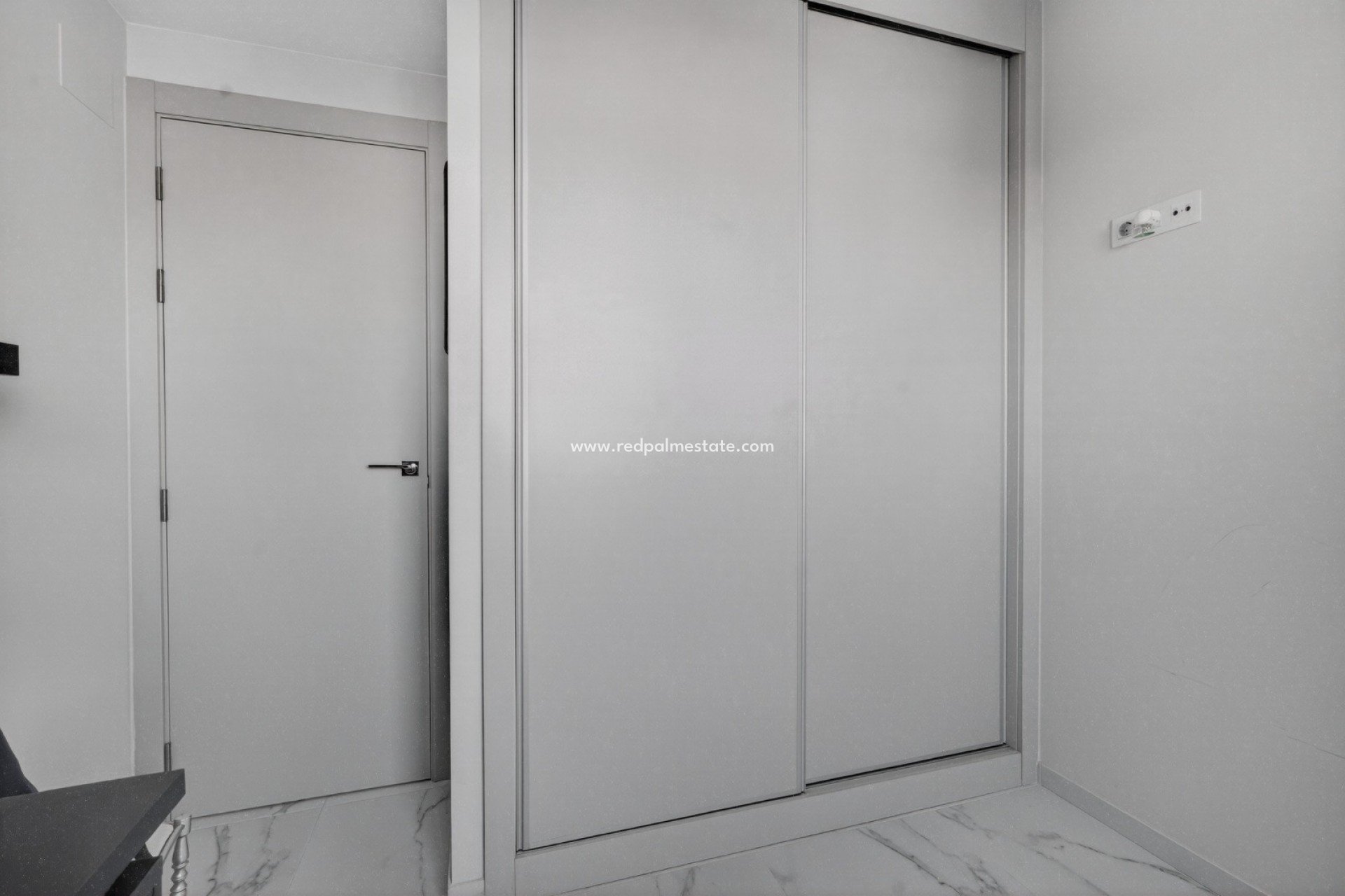 Resale - Apartments -
Torrevieja - Playa de los Locos