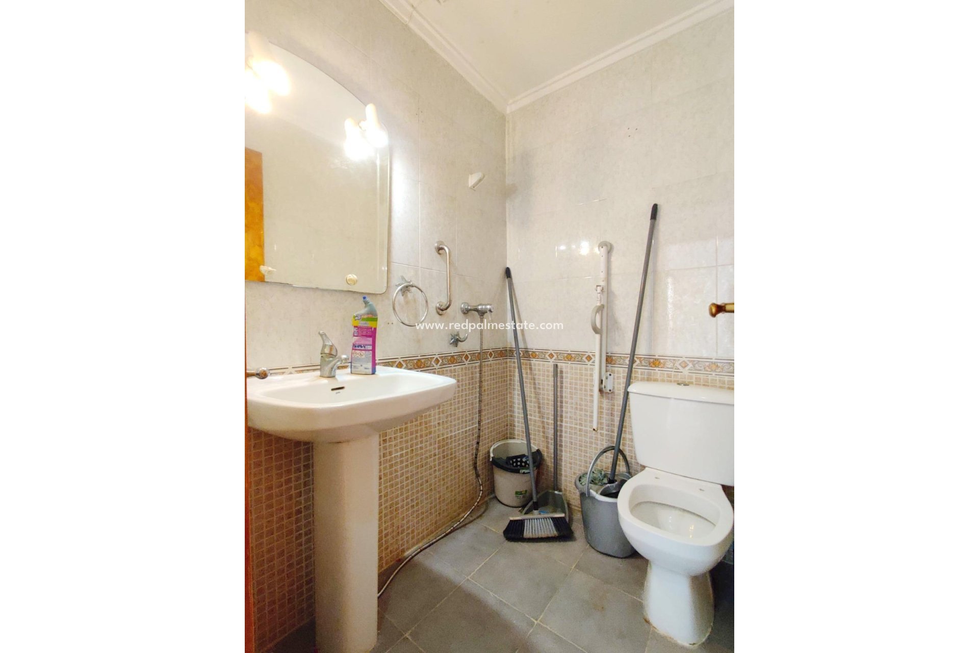 Resale - Apartments -
Torrevieja - Playa de los Locos