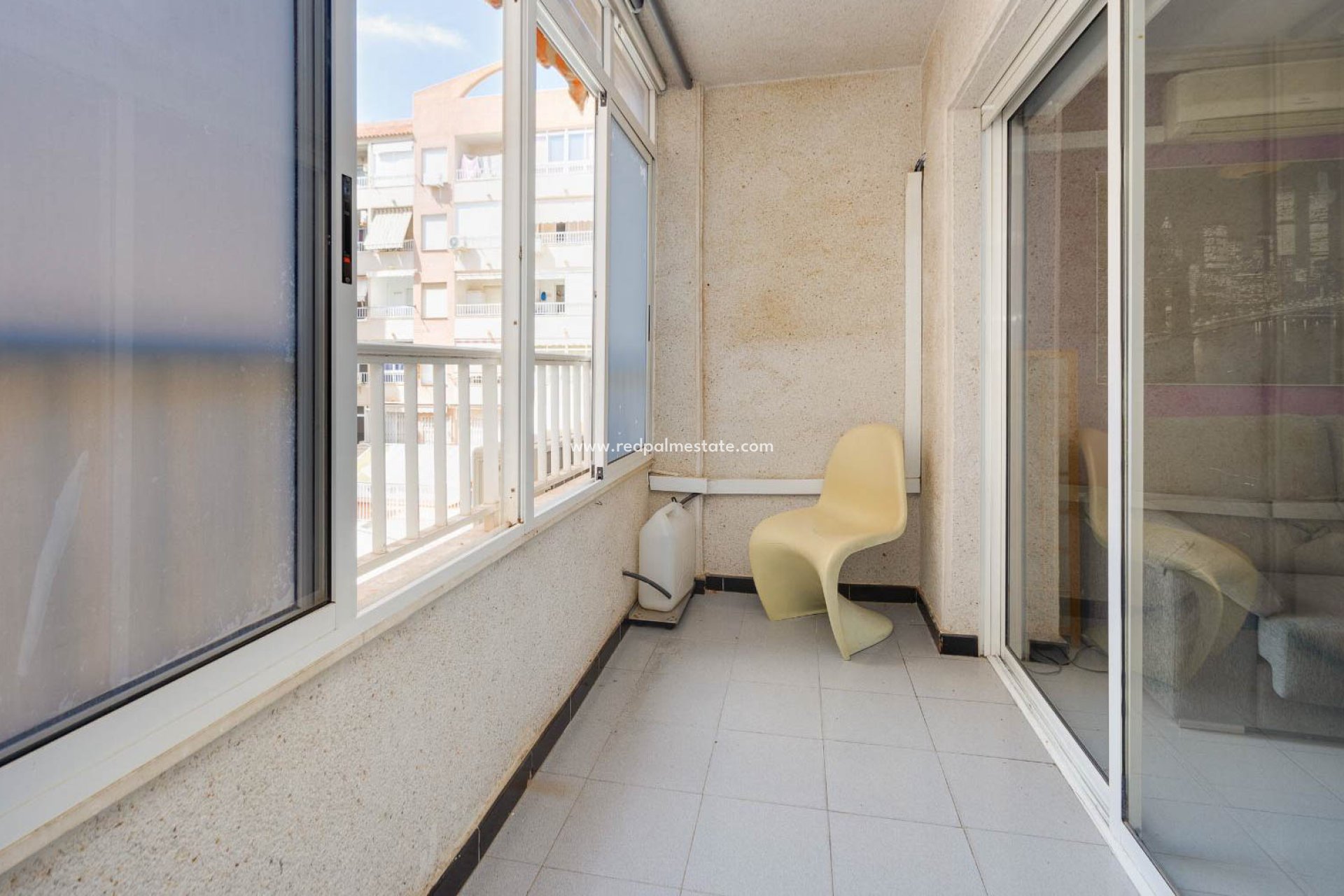 Resale - Apartments -
Torrevieja - Playa de los Locos