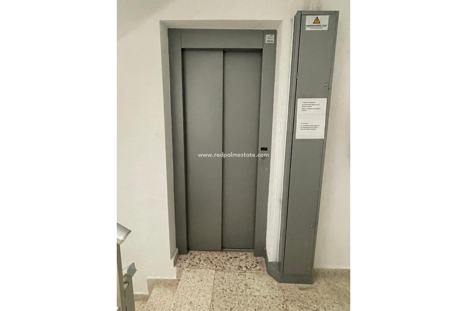 Resale - Apartments -
Torrevieja - Playa de los Naufragos