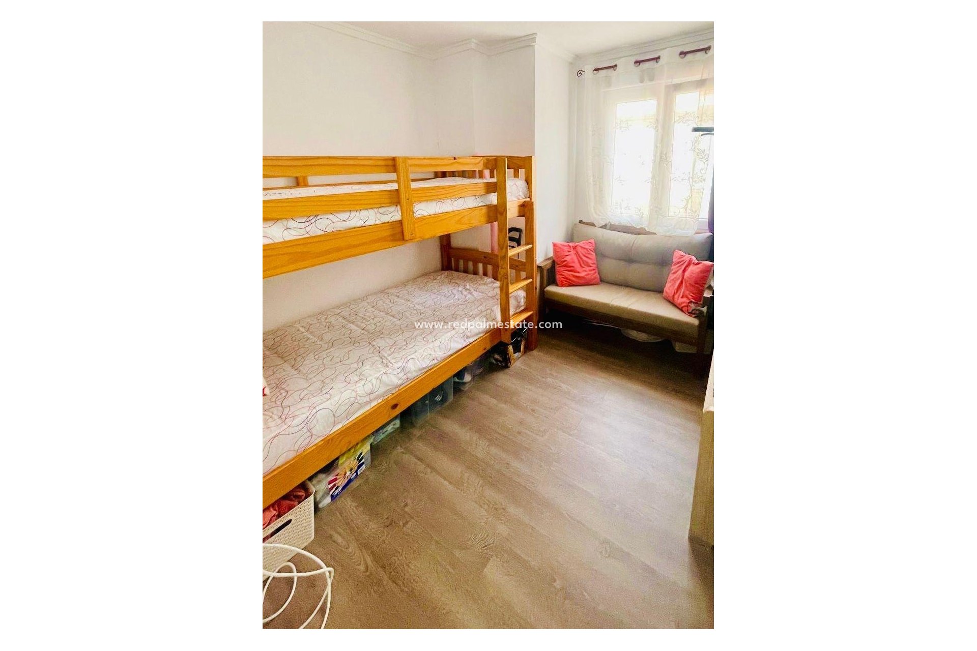 Resale - Apartments -
Torrevieja - Playa de los Naufragos