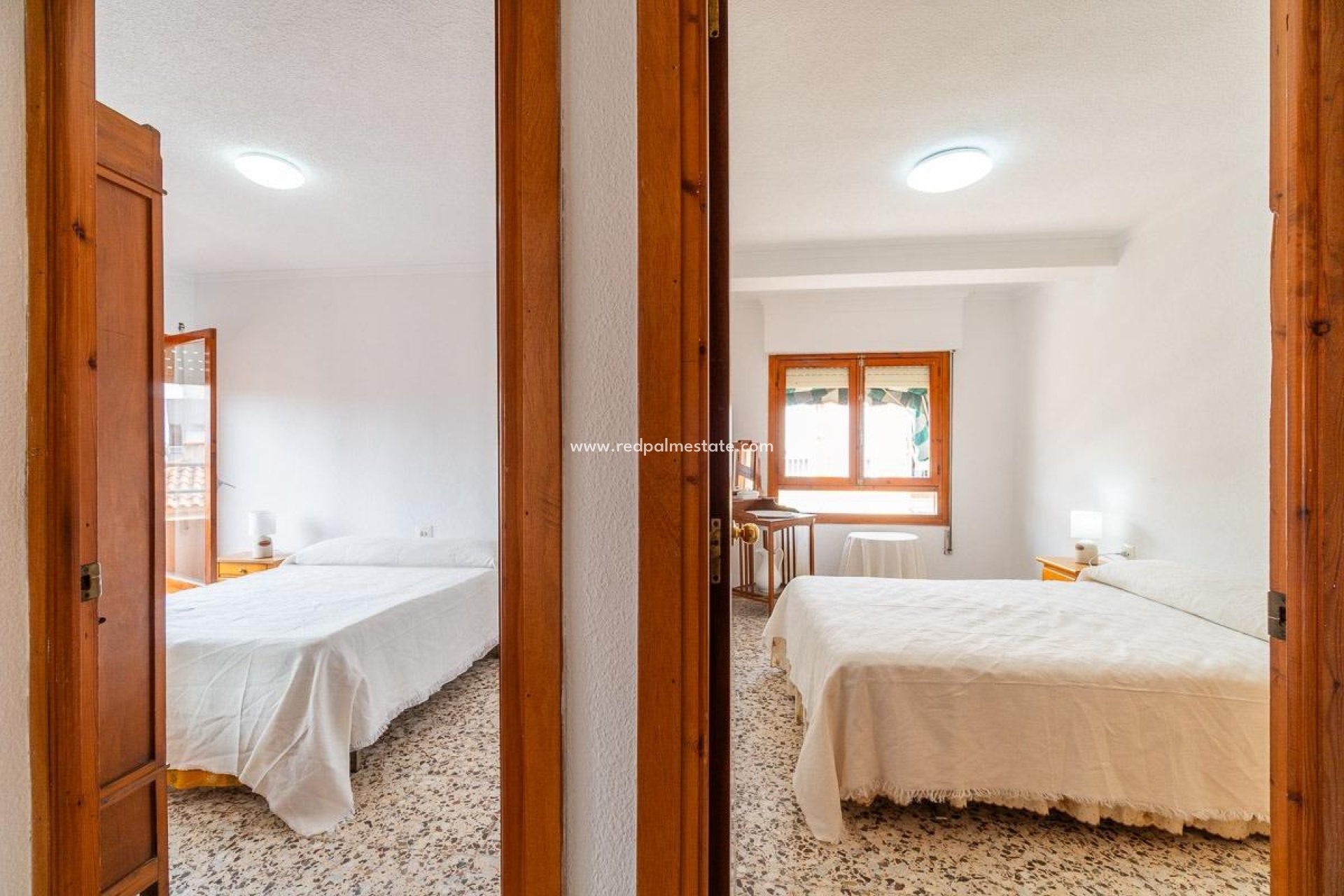 Resale - Apartments -
Torrevieja - Playa de los Naufragos