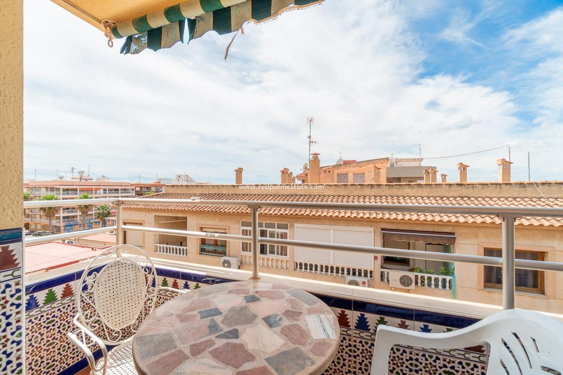 Resale - Apartments -
Torrevieja - Playa de los Naufragos