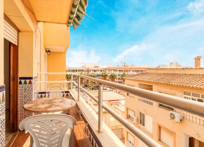 Resale - Apartments -
Torrevieja - Playa de los Naufragos