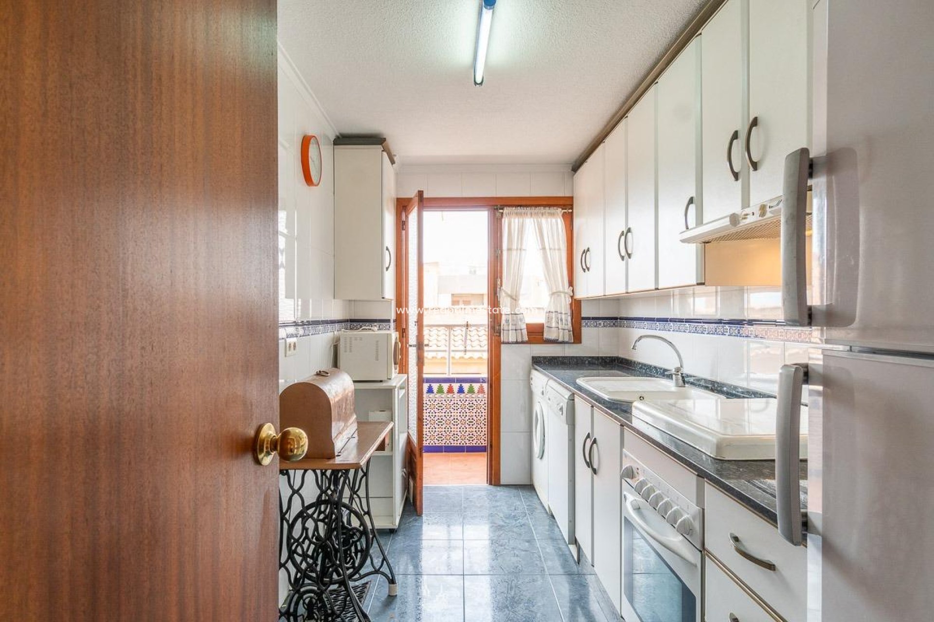 Resale - Apartments -
Torrevieja - Playa de los Naufragos