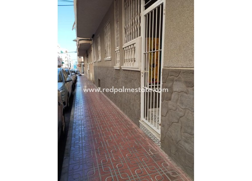 Resale - Apartments -
Torrevieja - Playa del Cura