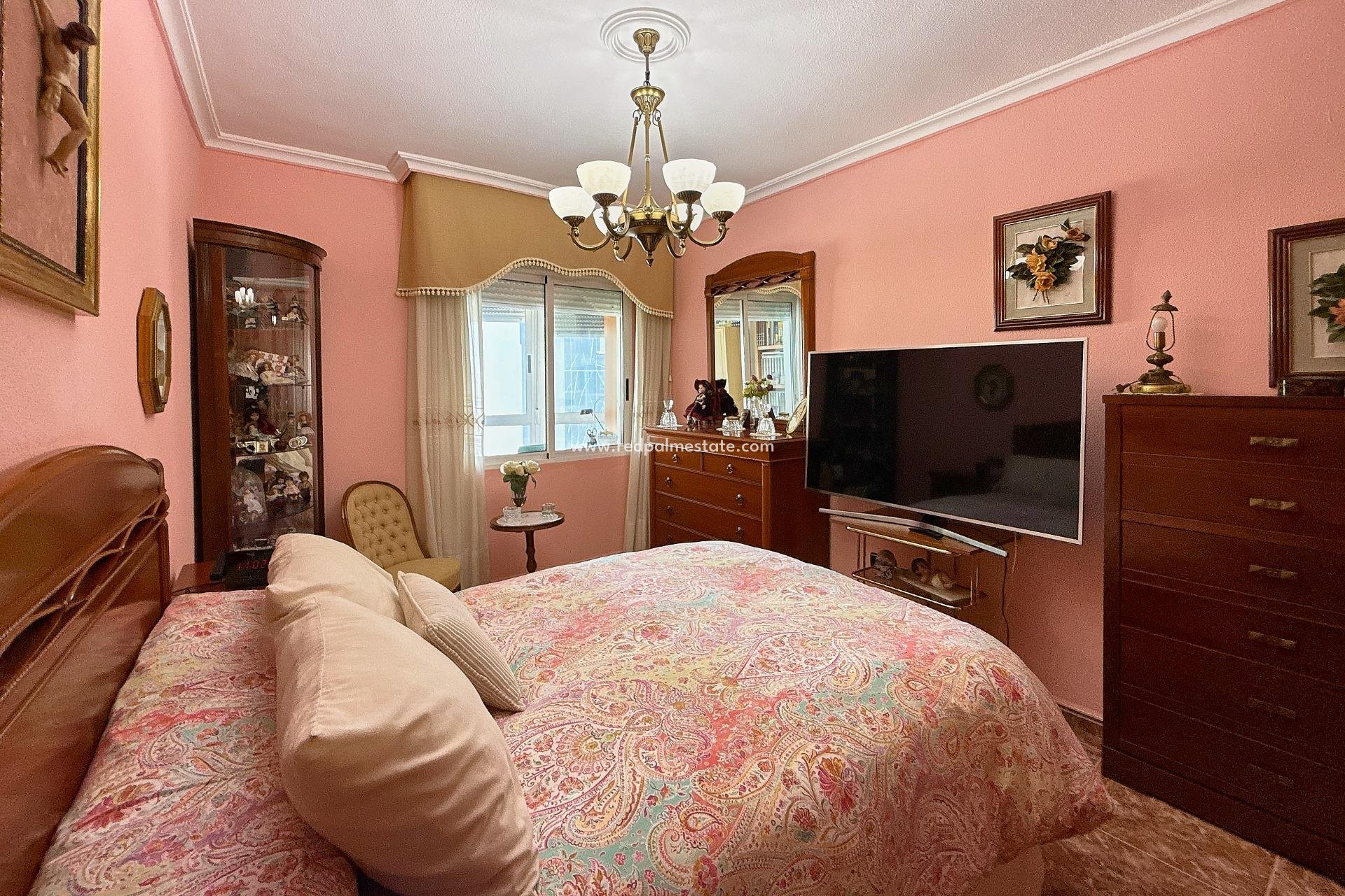 Resale - Apartments -
Torrevieja - Playa del Cura