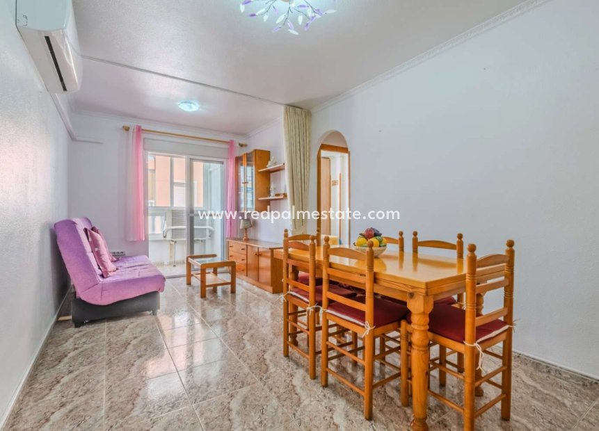 Resale - Apartments -
Torrevieja - Playa del Cura