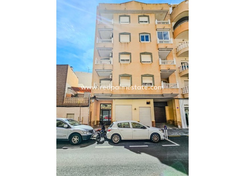 Resale - Apartments -
Torrevieja - Playa del Cura