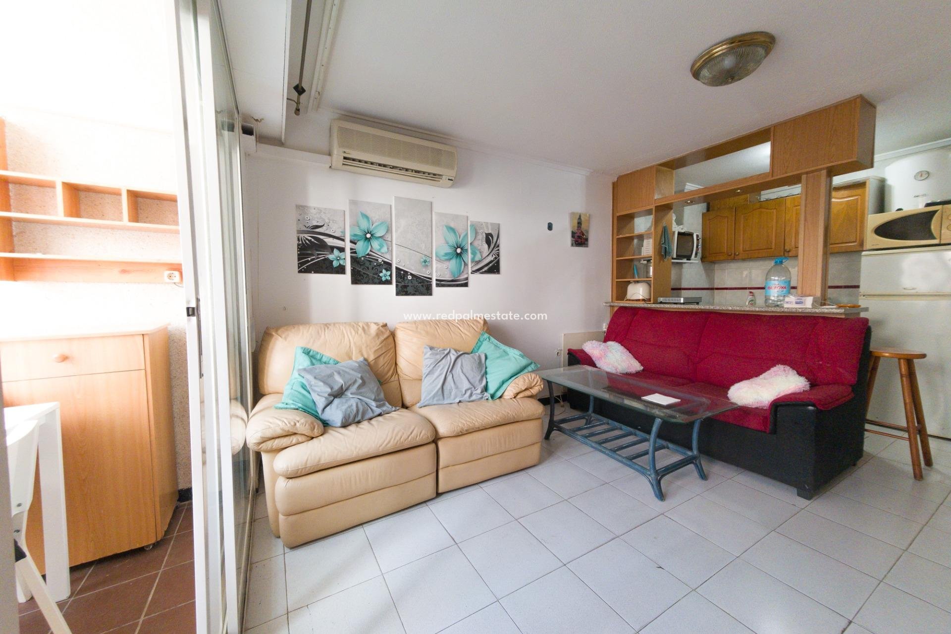 Resale - Apartments -
Torrevieja - Playa del Cura