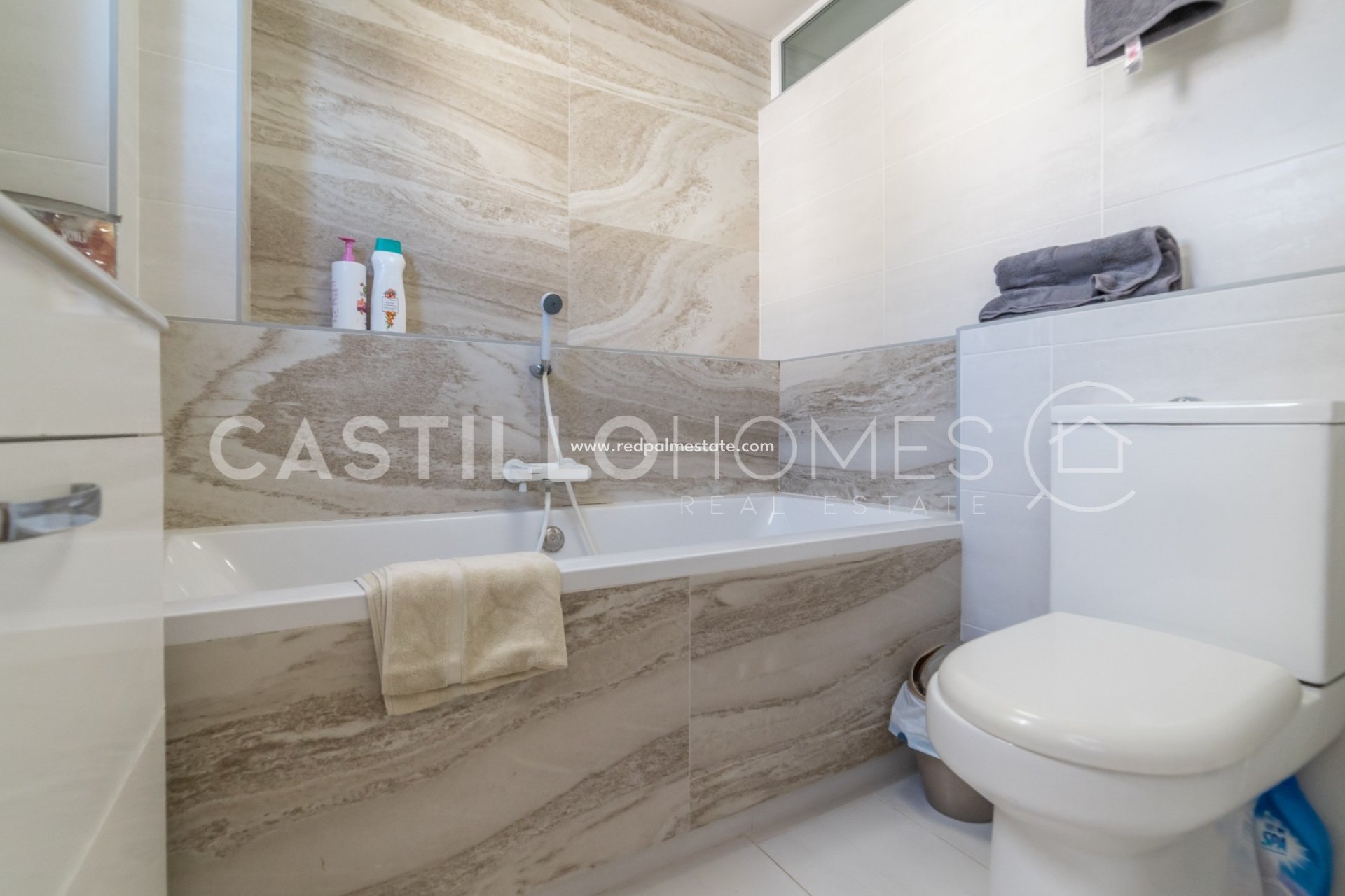 Resale - Apartments -
Torrevieja - Playa del Cura