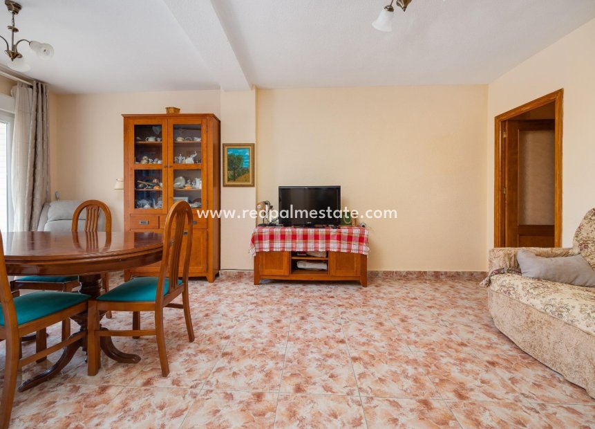 Resale - Apartments -
Torrevieja - Playa del cura