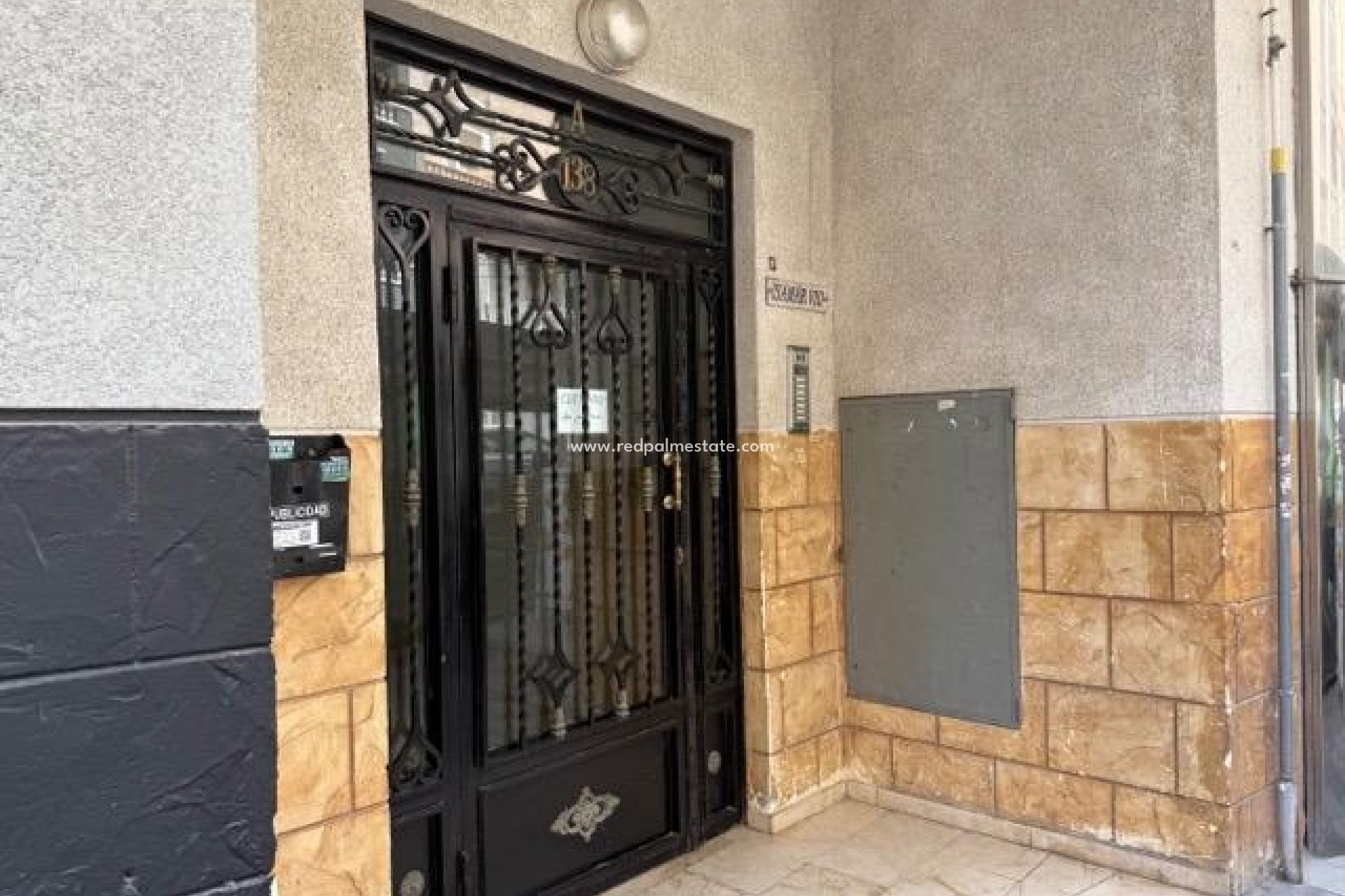 Resale - Apartments -
Torrevieja - Playa del Cura