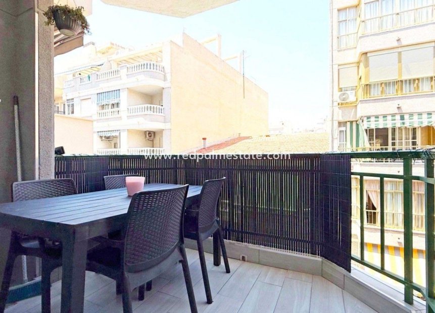 Resale - Apartments -
Torrevieja - Playa del Cura