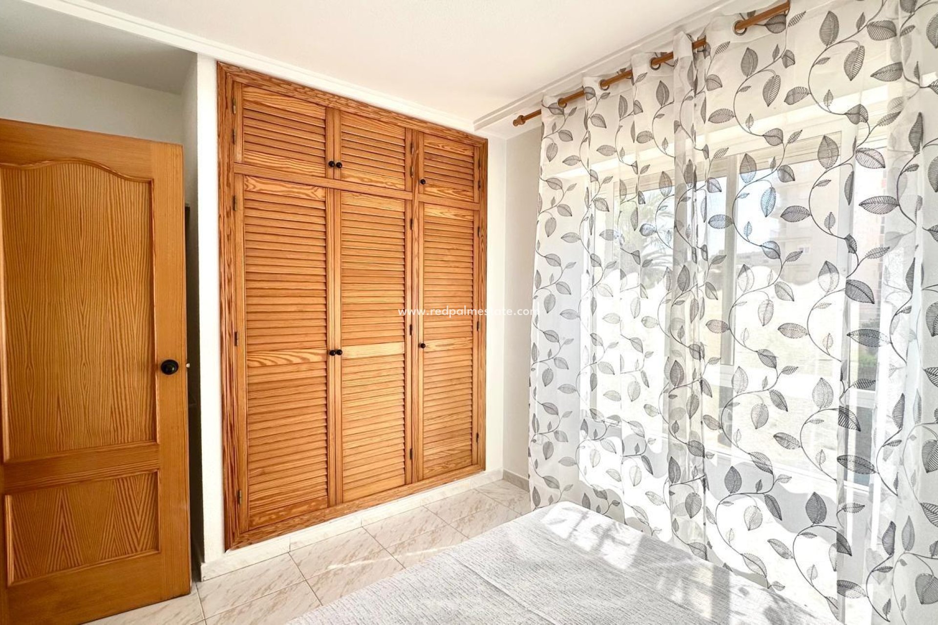 Resale - Apartments -
Torrevieja - Playa del Cura