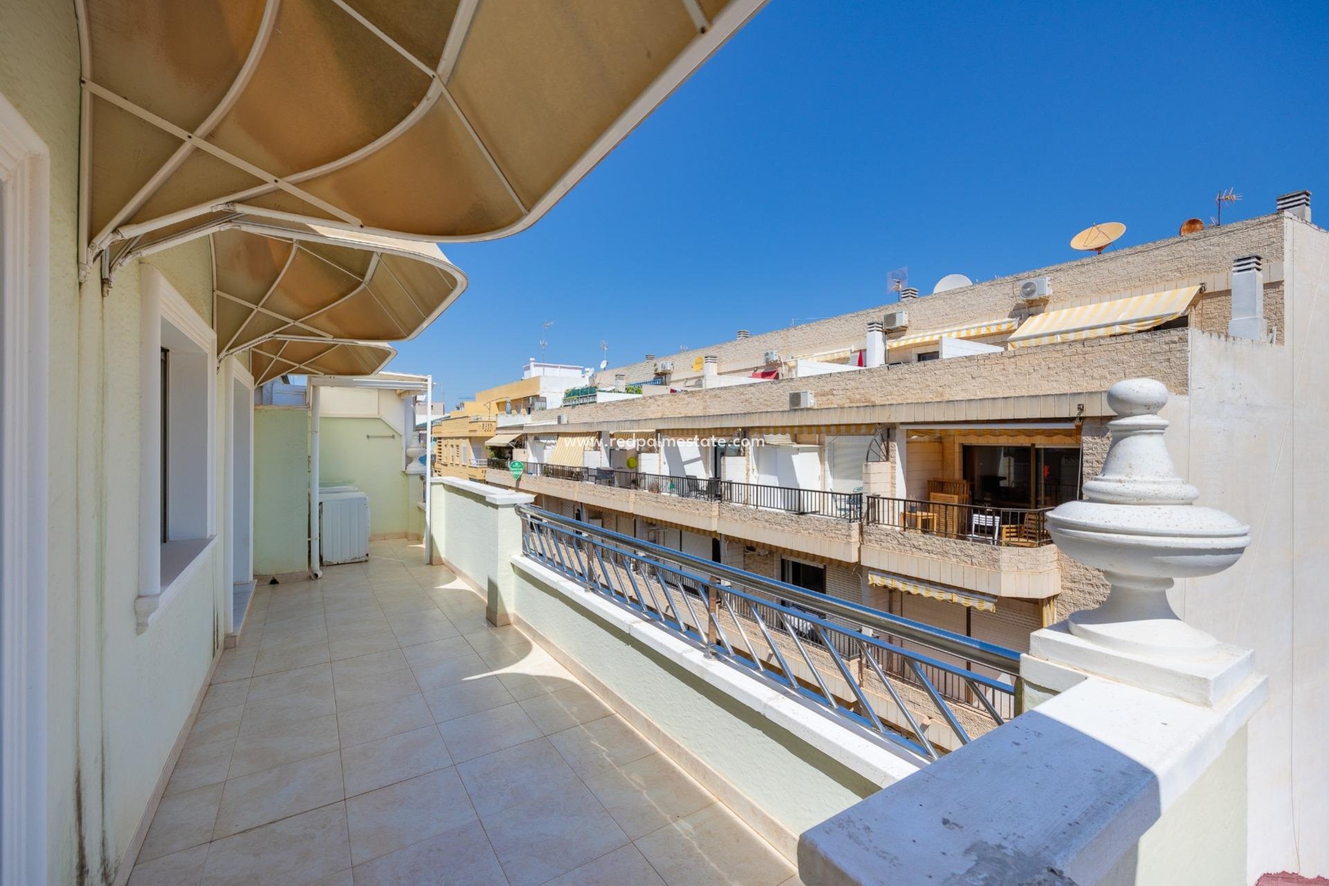 Resale - Apartments -
Torrevieja - Playa del Cura