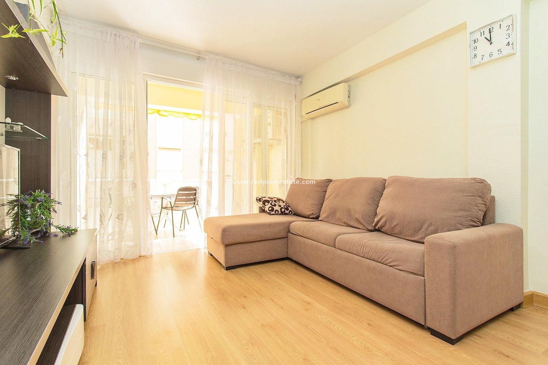 Resale - Apartments -
Torrevieja - Playa del Cura