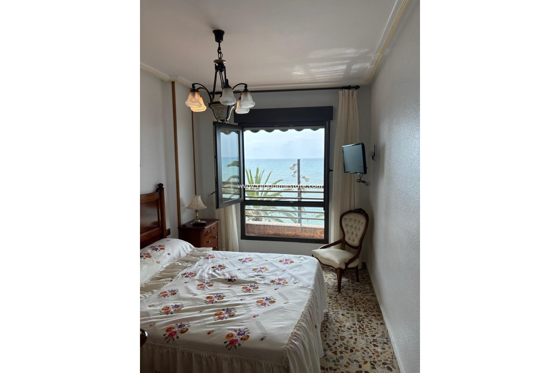 Resale - Apartments -
Torrevieja - Playa del cura