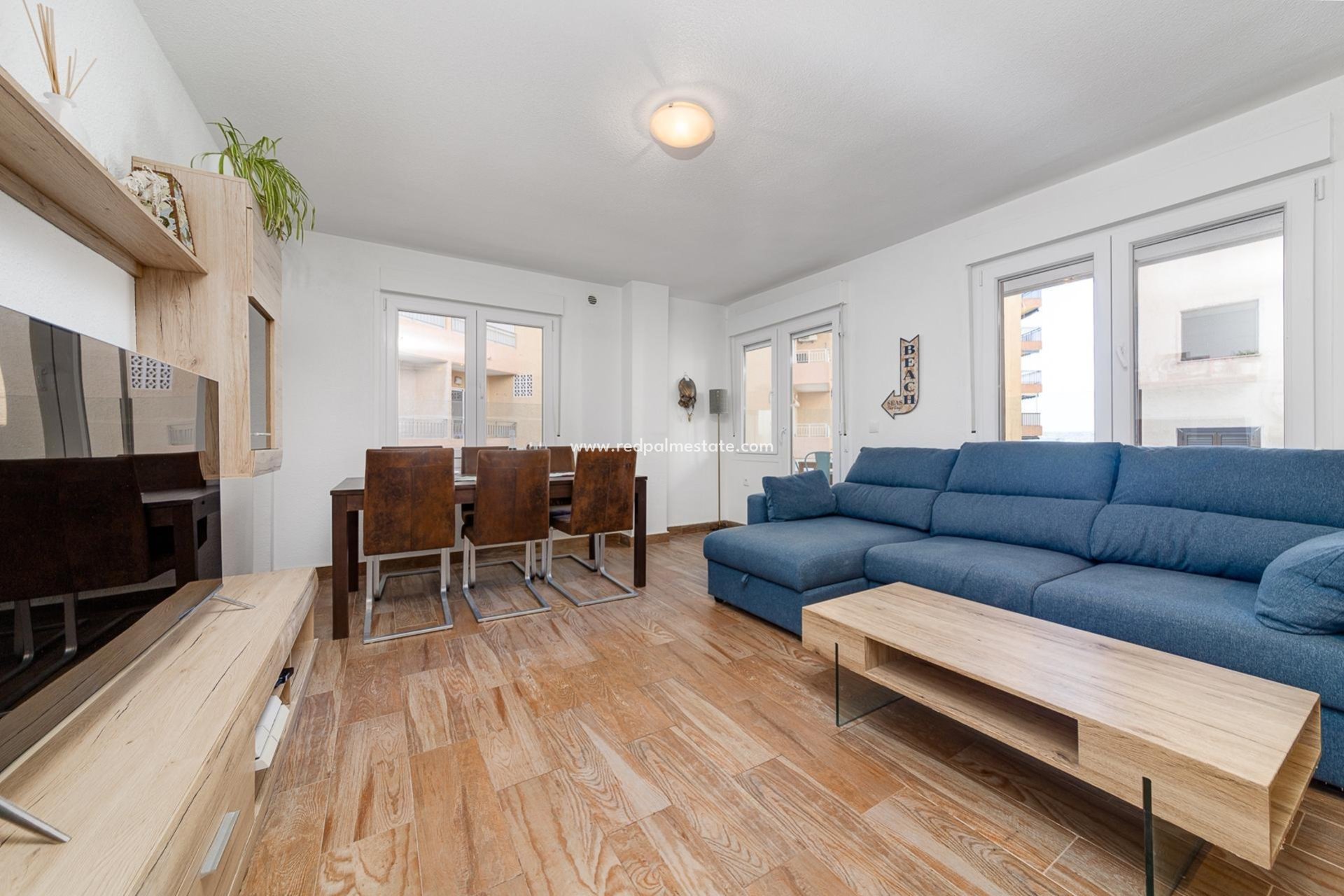 Resale - Apartments -
Torrevieja - Playa del Cura