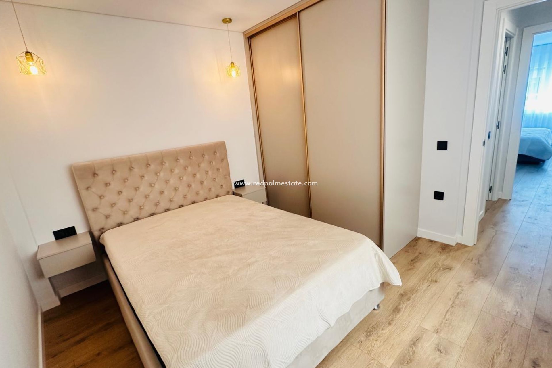 Resale - Apartments -
Torrevieja - Playa del Cura