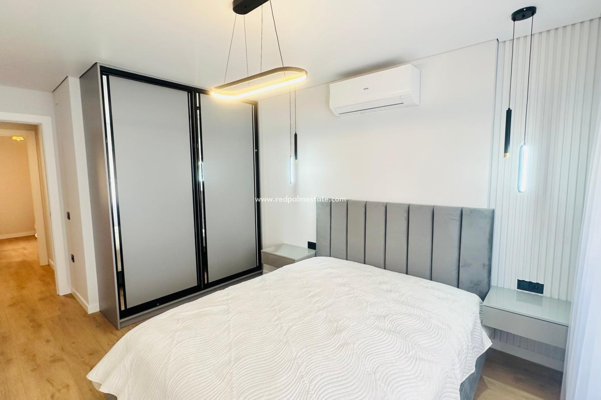 Resale - Apartments -
Torrevieja - Playa del Cura