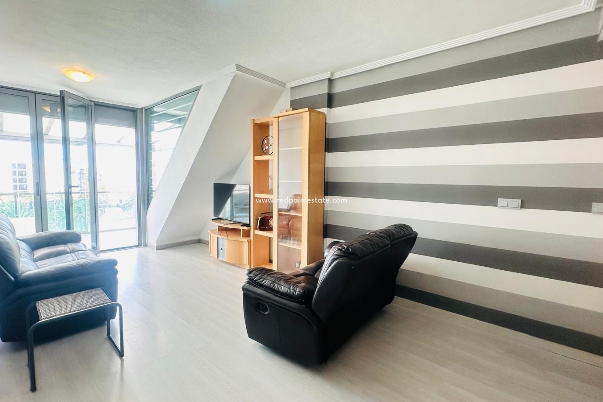 Resale - Apartments -
Torrevieja - Playa del Cura