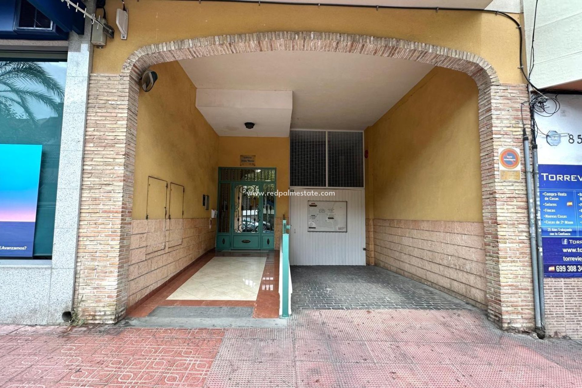 Resale - Apartments -
Torrevieja - Playa del Cura