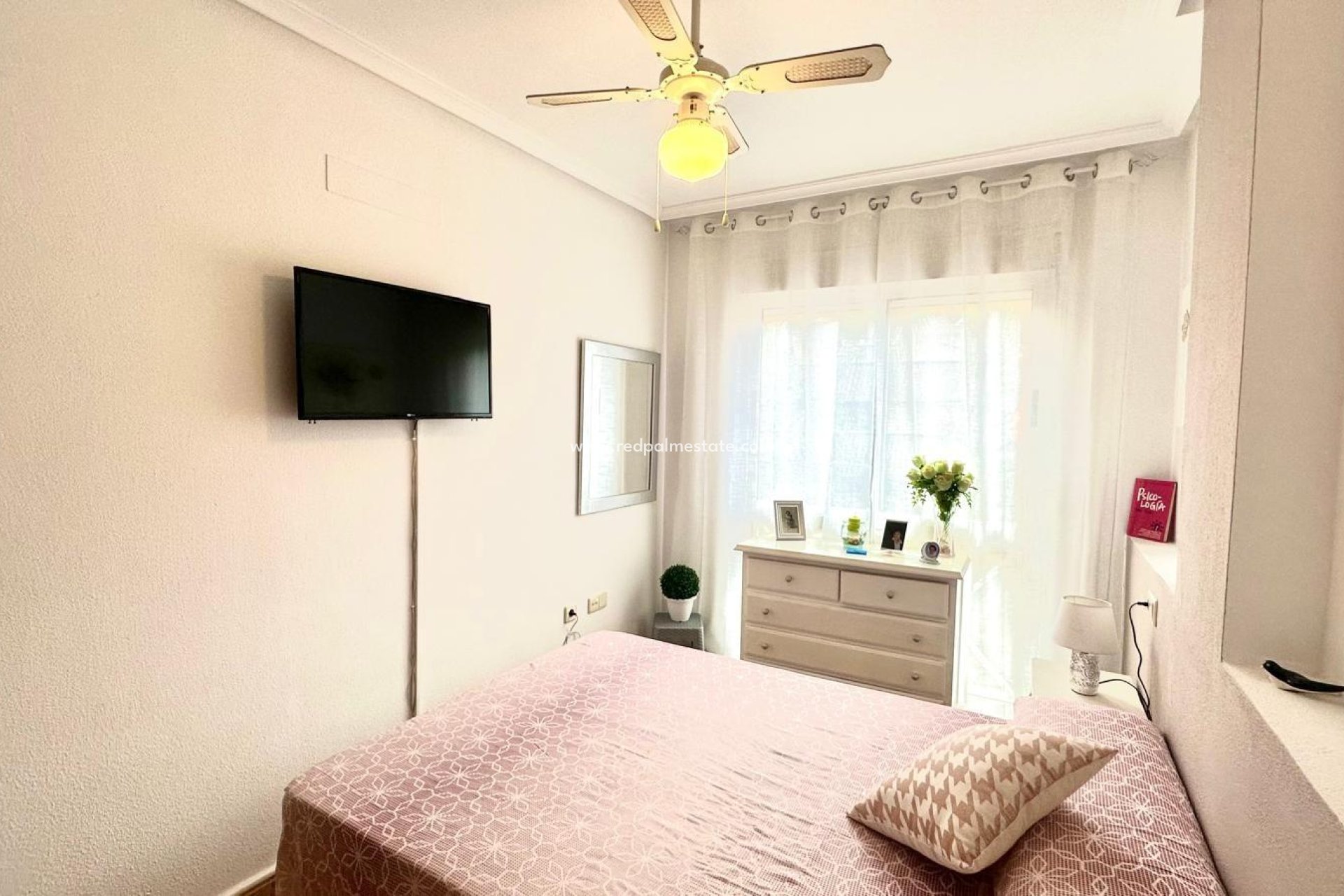 Resale - Apartments -
Torrevieja - Playa del Cura