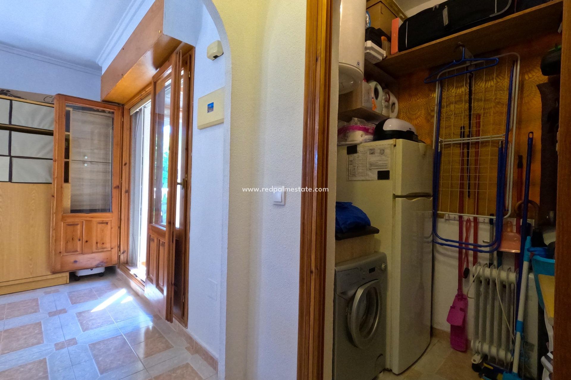 Resale - Apartments -
Torrevieja - Playa del Cura