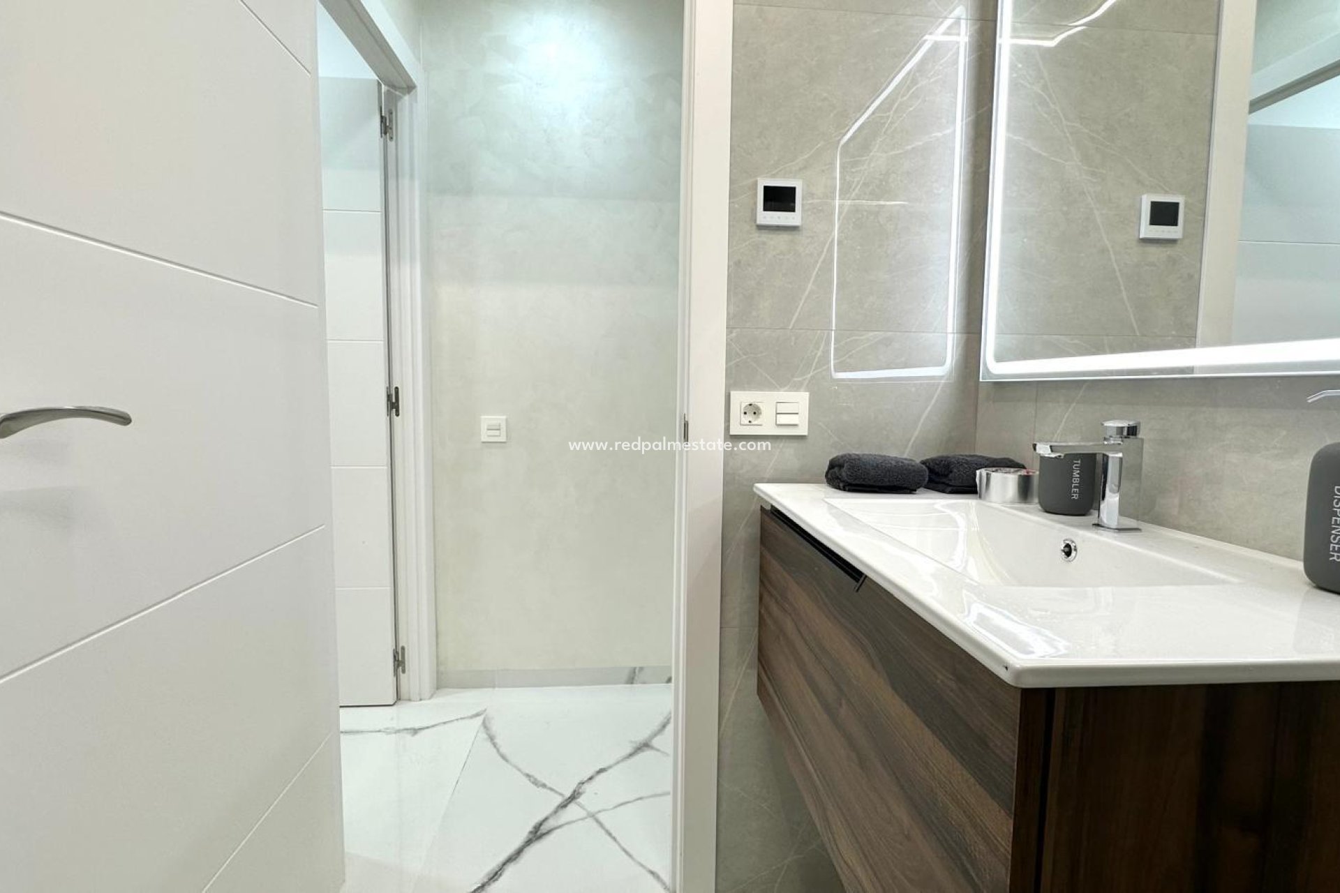 Resale - Apartments -
Torrevieja - Playa del Cura