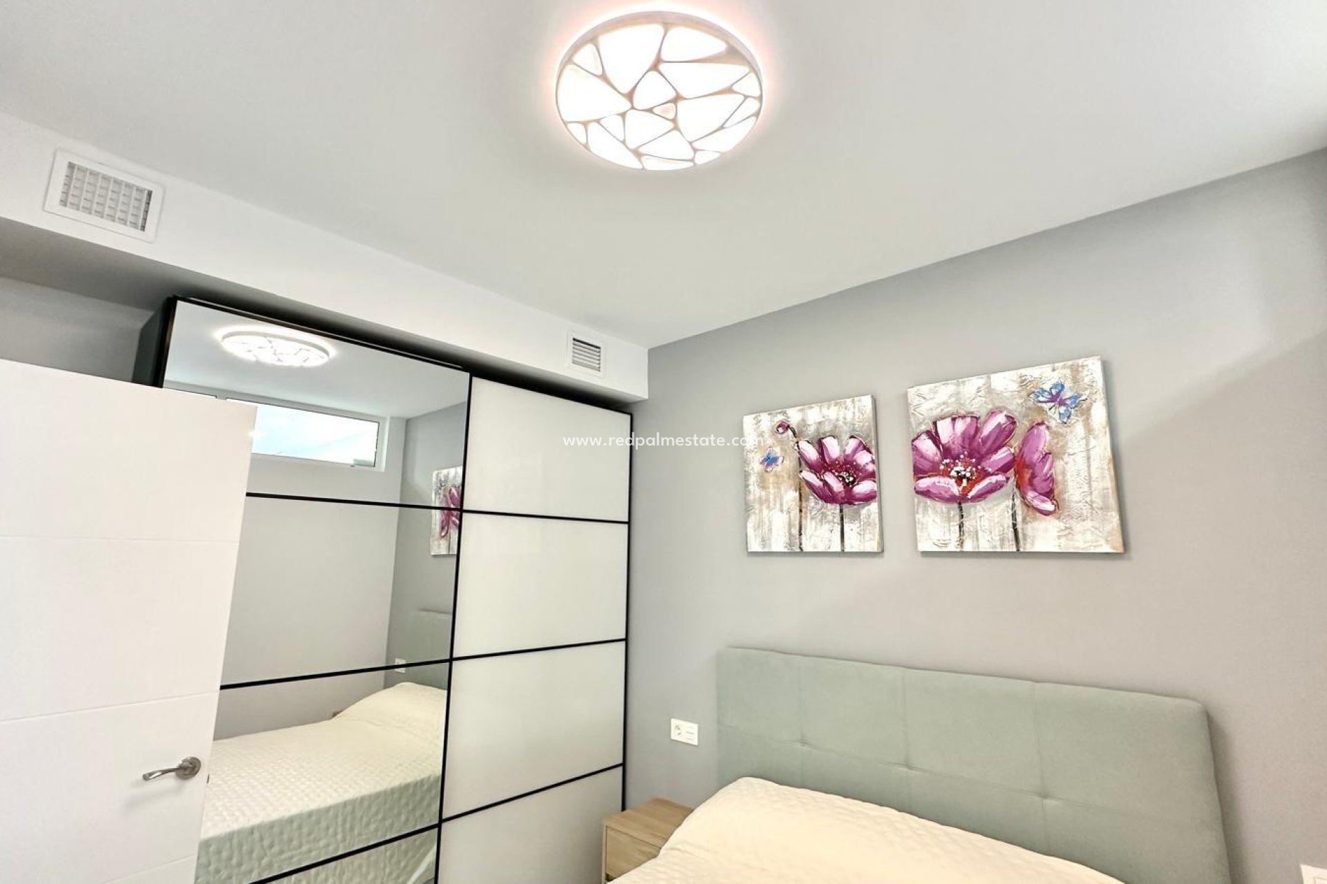 Resale - Apartments -
Torrevieja - Playa del Cura