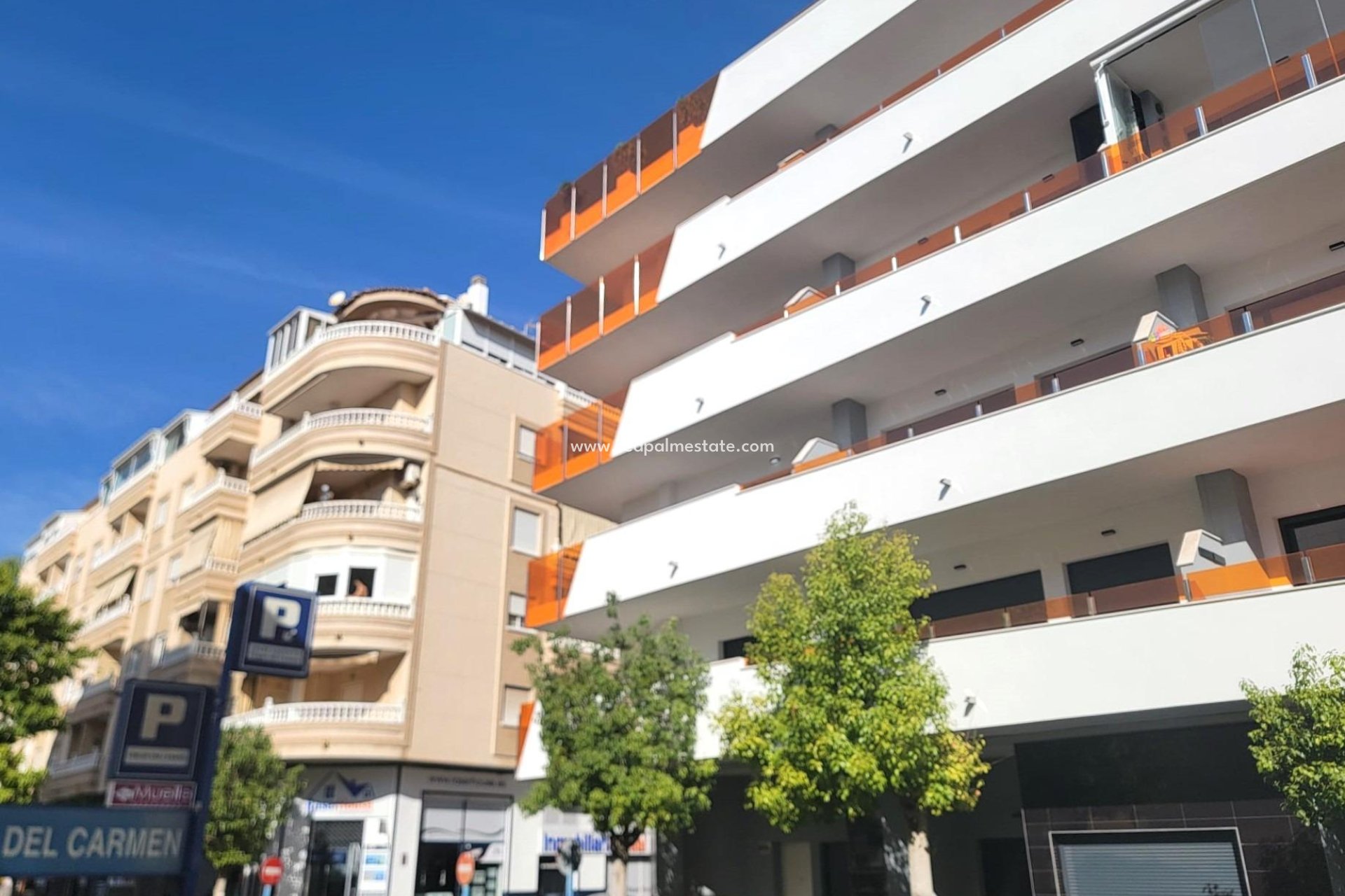 Resale - Apartments -
Torrevieja - Playa del Cura