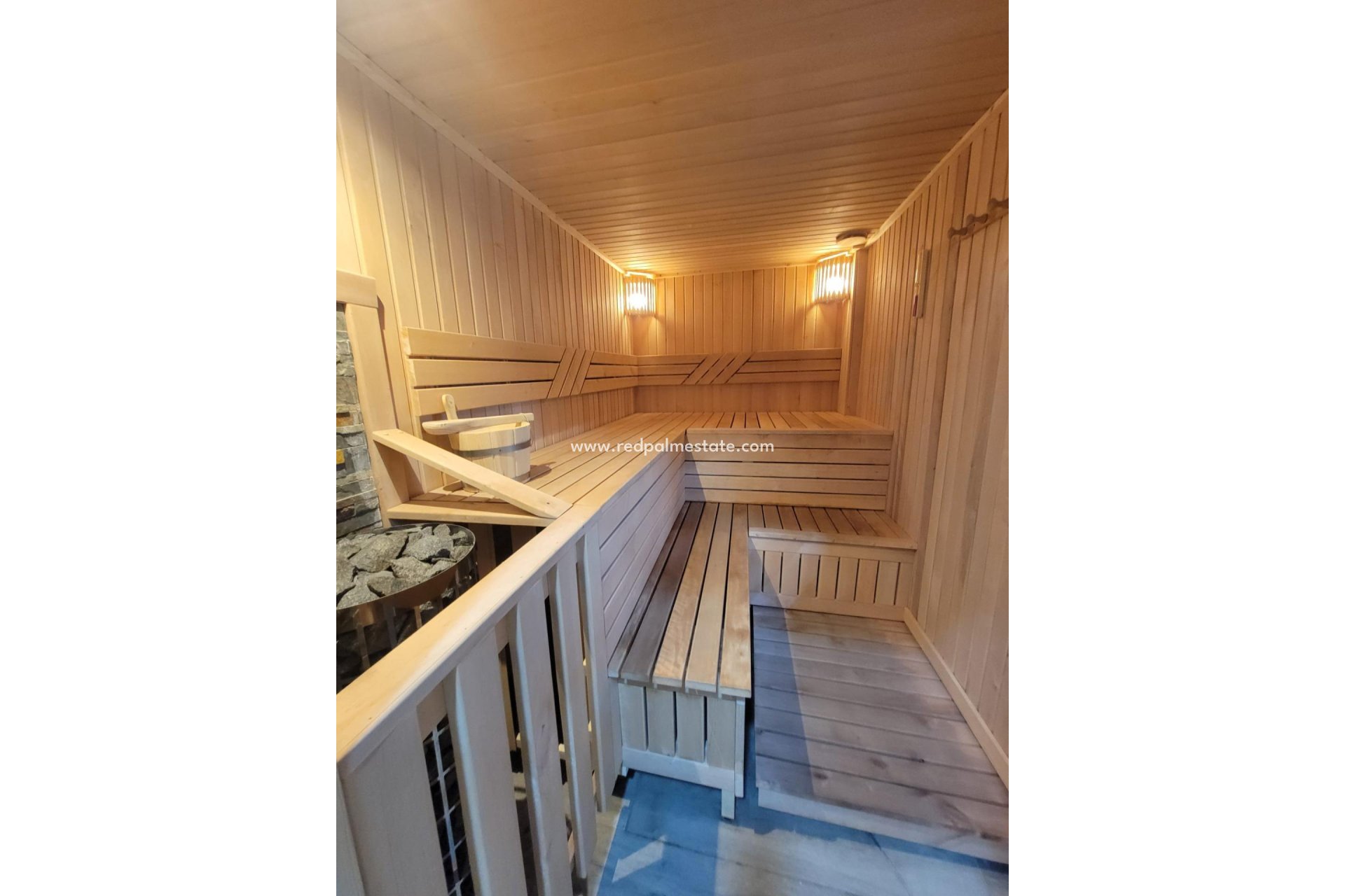 Resale - Apartments -
Torrevieja - Playa del Cura