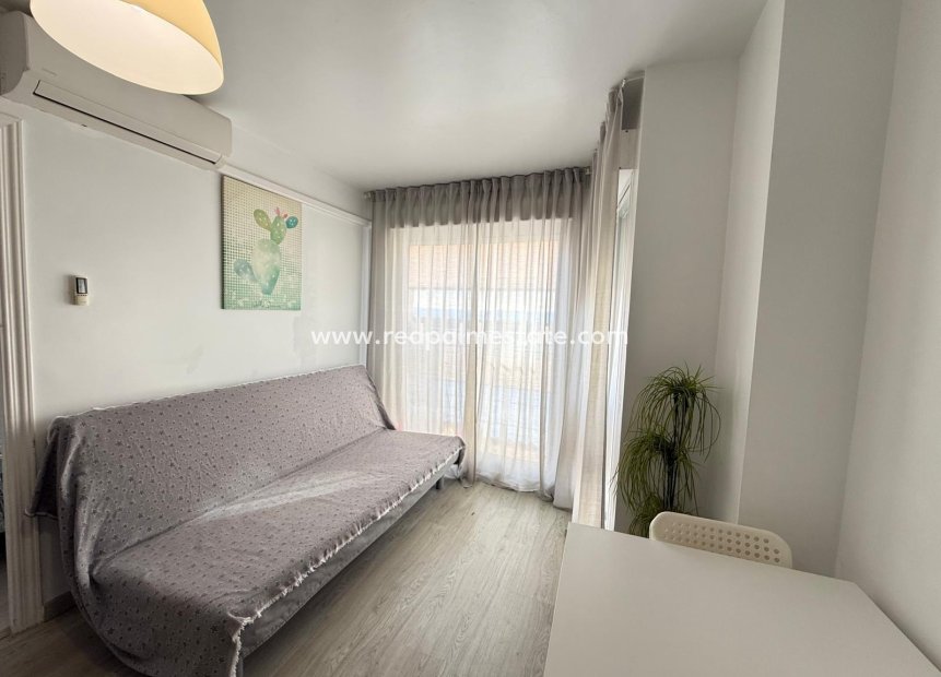 Resale - Apartments -
Torrevieja - Playa del Cura